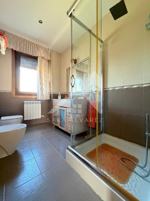 CUARTO DE BAÑO PLANTA PRIMERA
