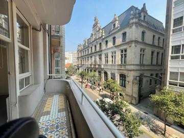 PROPIEDAD ÚNICA SITUADA EN UN EMBLEMÁTICO EDIFICIO EN LA CALLE GARCÍA CAMBA