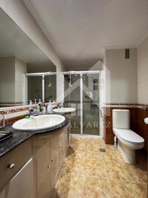 Baño (habitación 1)