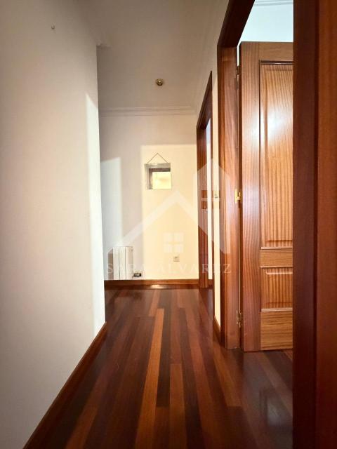 HALL DISTRIBUIDOR HABITACIONES 